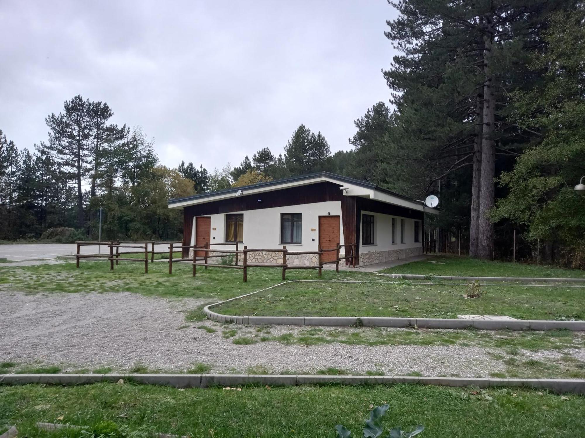 טברנה Chalet Lago מראה חיצוני תמונה